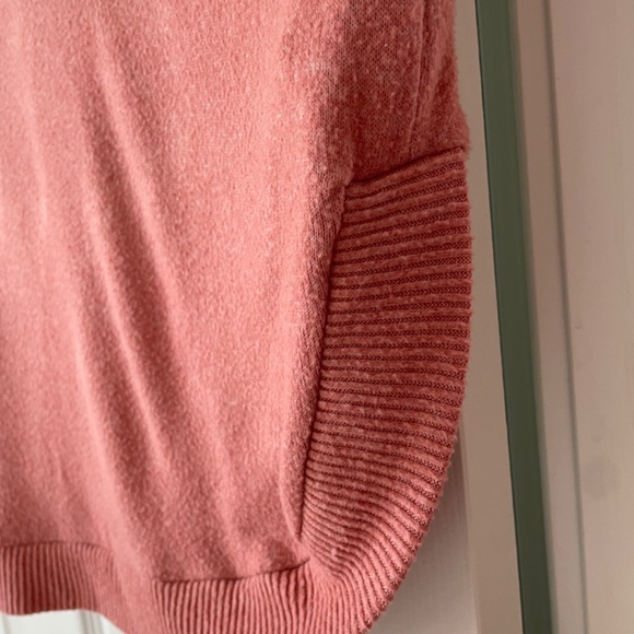 Women’s Mockneck Sweater - Size M - Picture 3 of 4